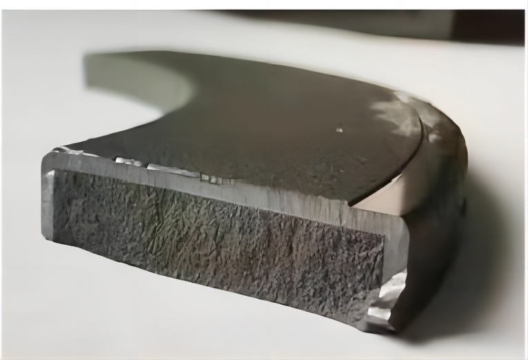 Toradh Fab a Uasmhéadú: Cén fáth gurb é CVD Solid SiC an Rogha Deiridh le haghaidh Páirteanna Dlíthiúla Criticiúla